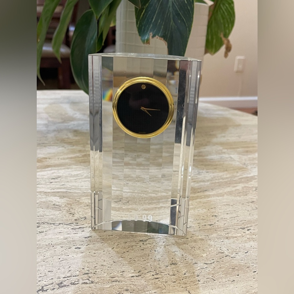 Movado Museum Dial MCL000201M Crystal Rotunda Clock 3.5-6.5 Inches